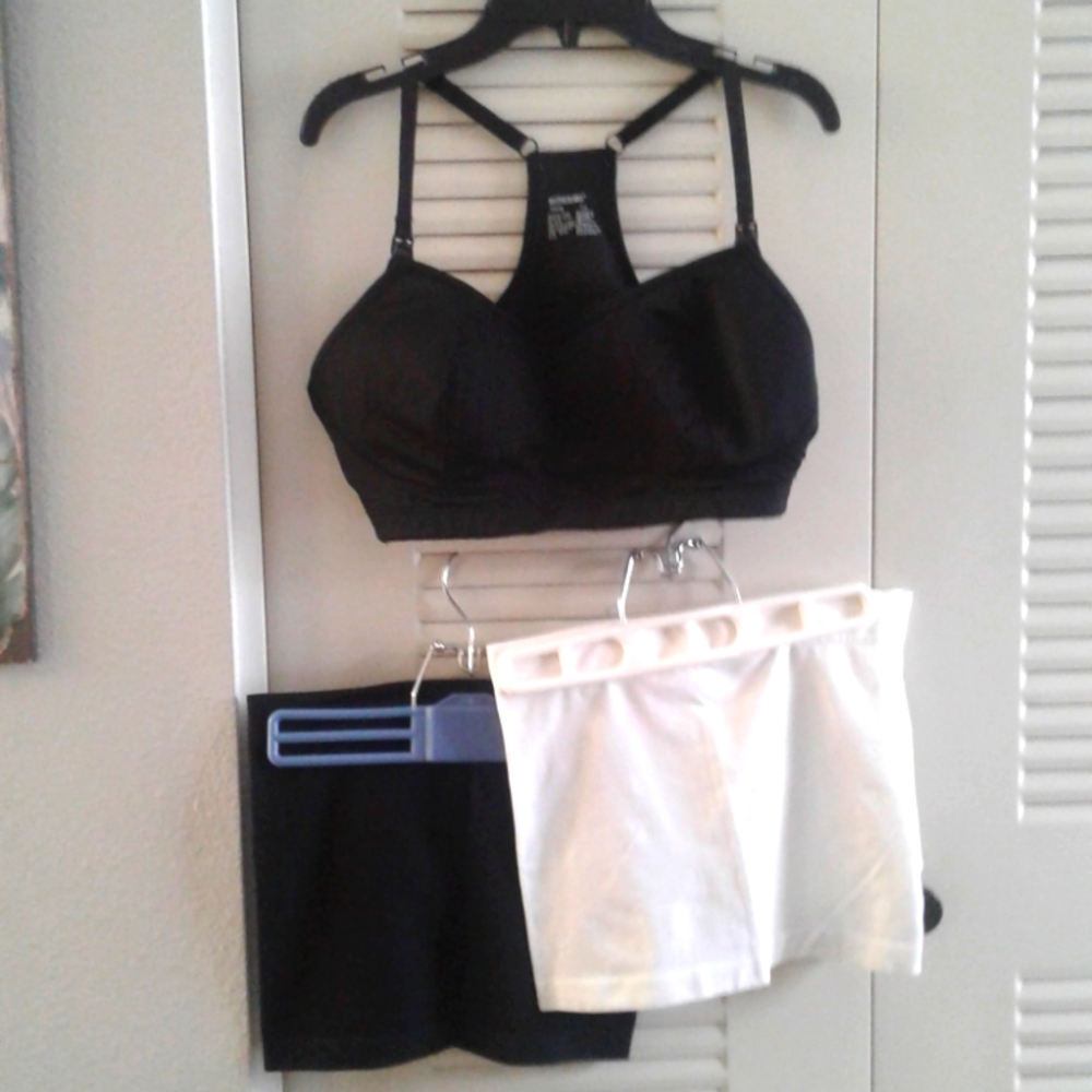 Bundle of Motherhood Maternity Items. Nursing Bra size Lg and 2 Belly Bands